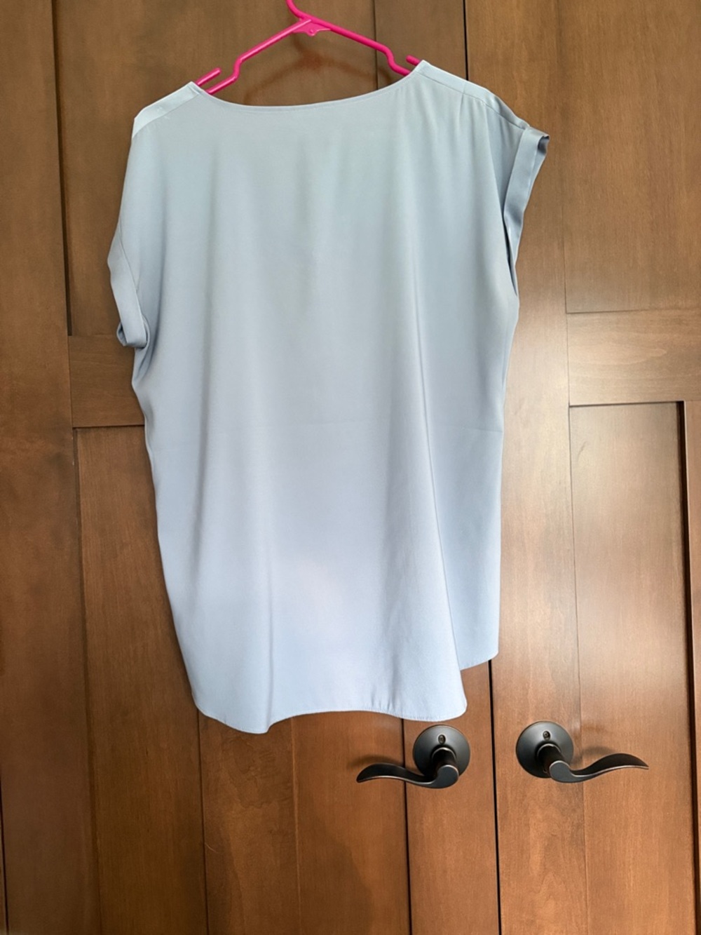 Express V-Neck Zip-Front Blouse - Picture 4 of 5